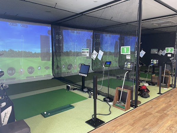 ステップゴルフプラス西条店 2
