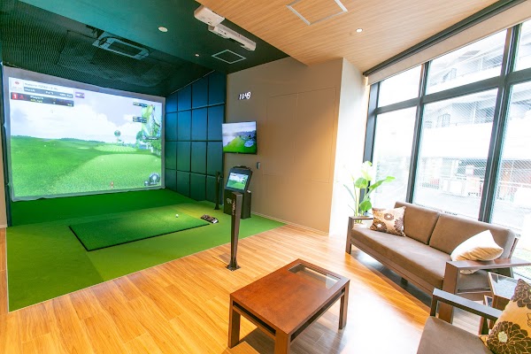 LoungeRange 府中｜会員制インドアゴルフ場・シミュレーションゴルフ場