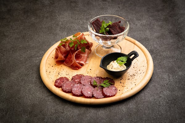 PLAY EAT and MEET Gimix 銀座有楽町店 ダーツ&カラオケ 2