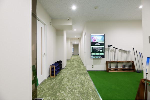ゼロカラゴルフアカデミー（旧：ゼロカラ外苑前ゴルフ倶楽部） 2