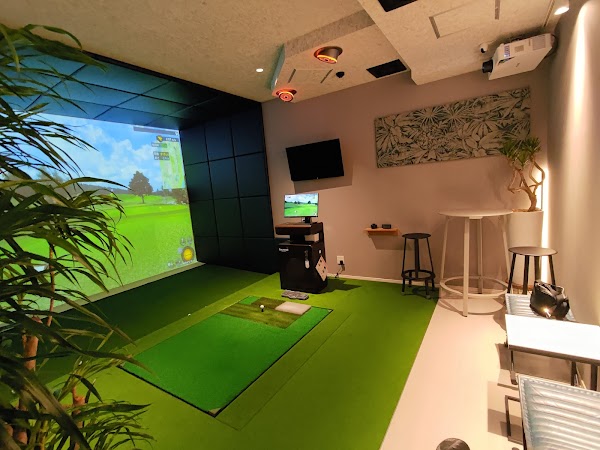 Lounge Range 外苑前｜会員制インドアゴルフ場・シミュレーションゴルフ場 2