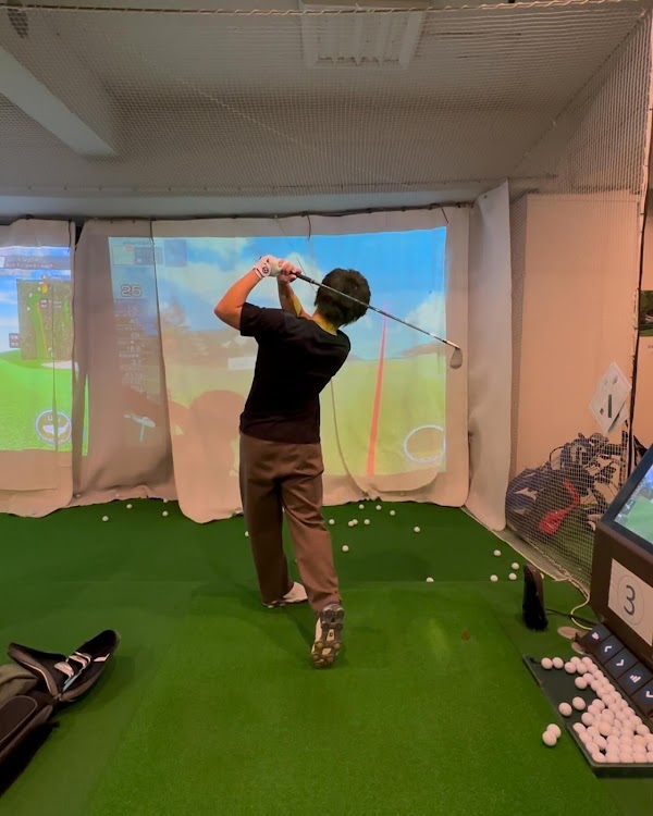 ワイズワンゴルフスクエア 西葛西店 ゴルフスクール レッスン インドアゴルフ 2