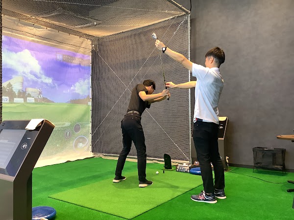 【 ゴルフスクール 】 チキンゴルフ 沖縄那覇店 2