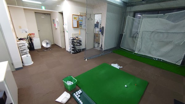 東神奈川駅前ゴルフスクール