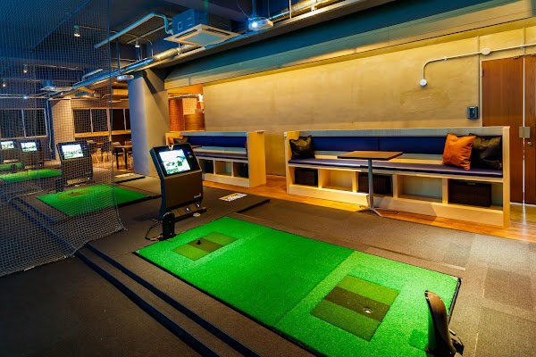 BRIGHT GolfRange &Bar 2