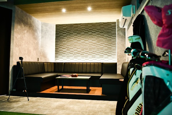 インドアゴルフスタジオ「X GOLF RANGE」 4