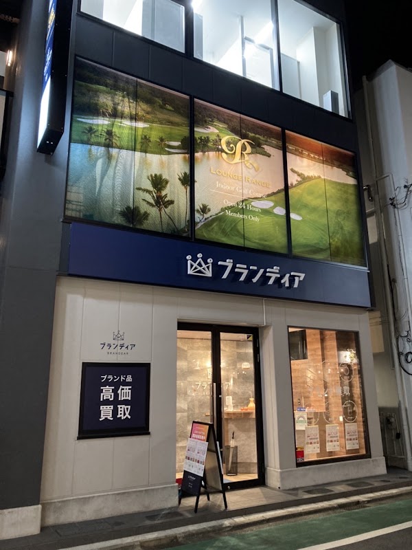 Lounge Range 成城学園前（ラウンジレンジ）｜会員制インドアゴルフ場・シミュレーションゴルフ場 4