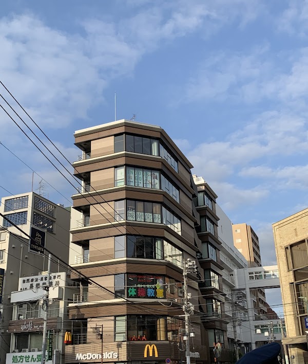 ダイアグ・ゴルフ シミュレーション インドアゴルフ練習場 2