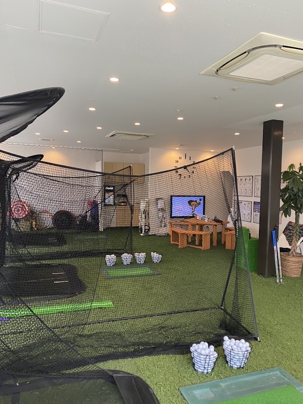 室内ゴルフ練習場 GOLF CLINIC 4