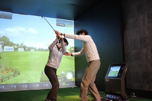 ゴルフ&ストレッチ HEARTY 町田木曽店 ゴルフ練習場 2