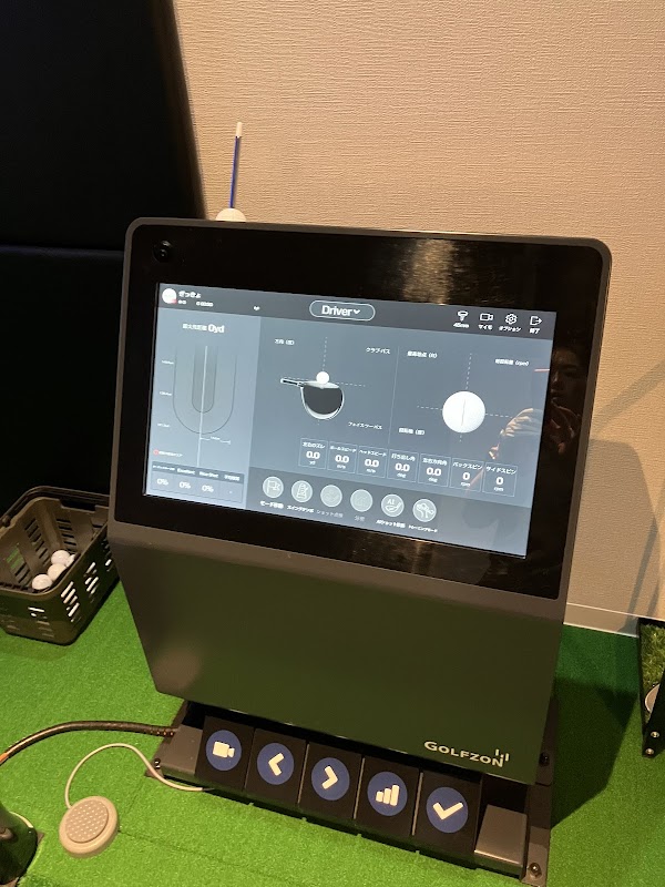 GOLF ONE インドアゴルフ練習場 3