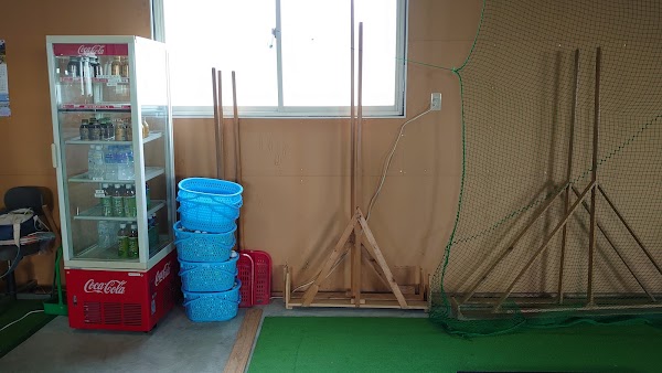 青森カントリー倶楽部冬期室内ゴルフ練習場 3