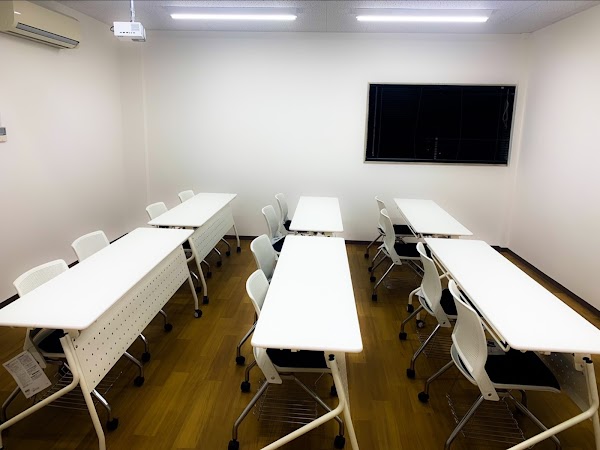 CoWorks24佐世保店 3