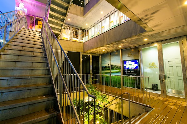 LoungeRange 二子玉川｜会員制インドアゴルフ場・シミュレーションゴルフ場 4