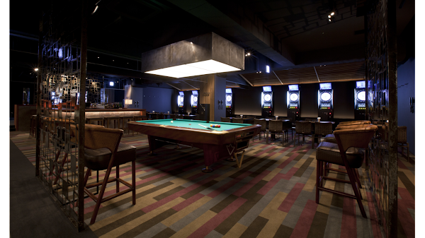 バグース 池袋店