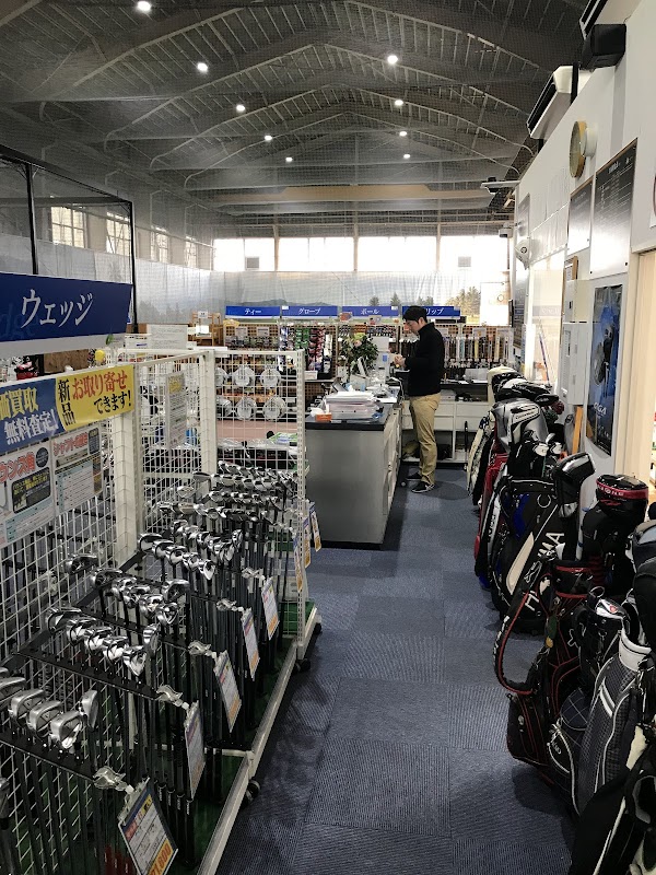 ゴルフファン長岡 ゴルフ練習場 室内 3