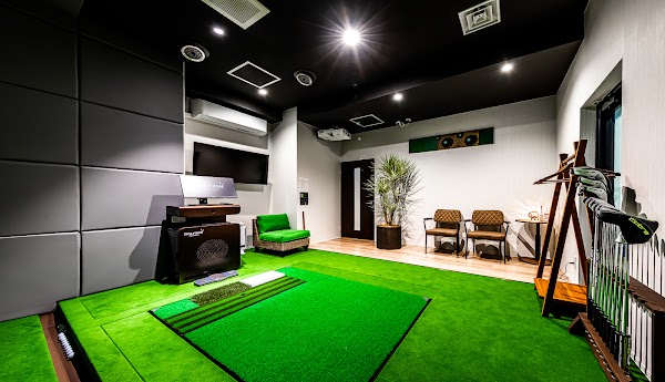 Lounge Range 横浜元町｜会員制インドアゴルフ場・シミュレーションゴルフ場 2